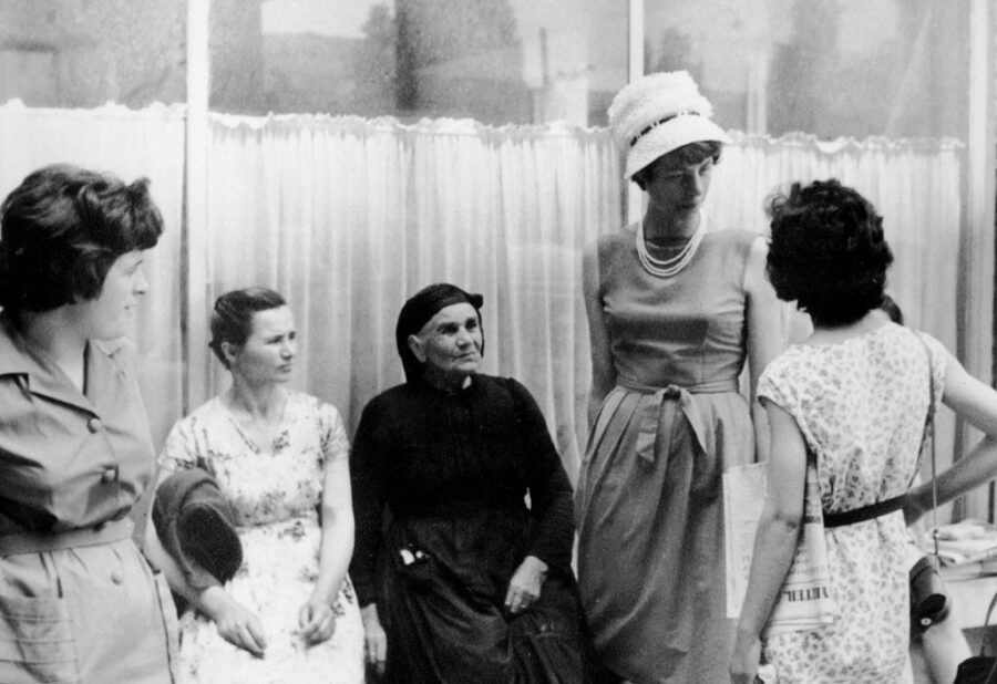 Afficher l'image les-tisserands-03