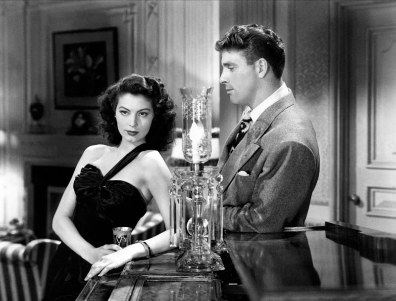 Burt Lancaster, Ava Gardner dans Les tueurs