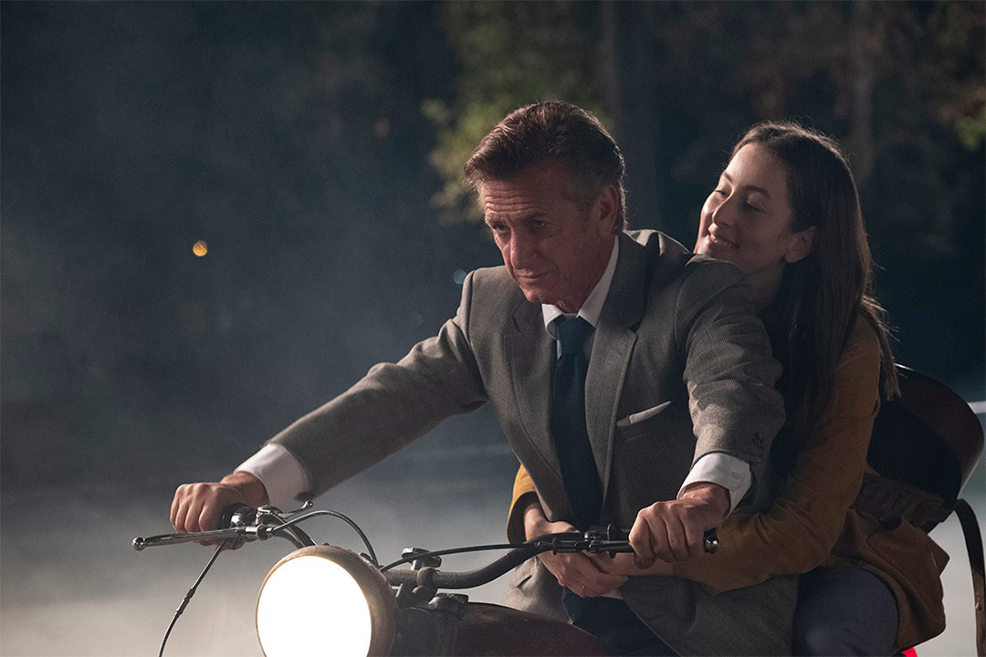 Sean Penn, Alana Haim dans Licorice Pizza