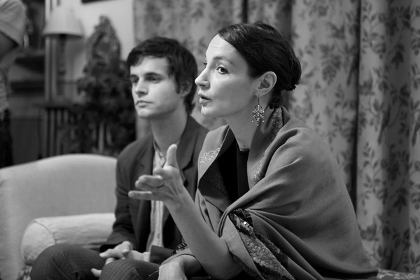 Jeanne Balibar, Laurent Lacotte dans L'Idiot