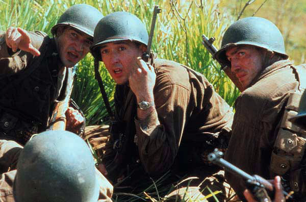 John Cusack, Jim Caviezel, Ben Chaplin dans La Ligne rouge
