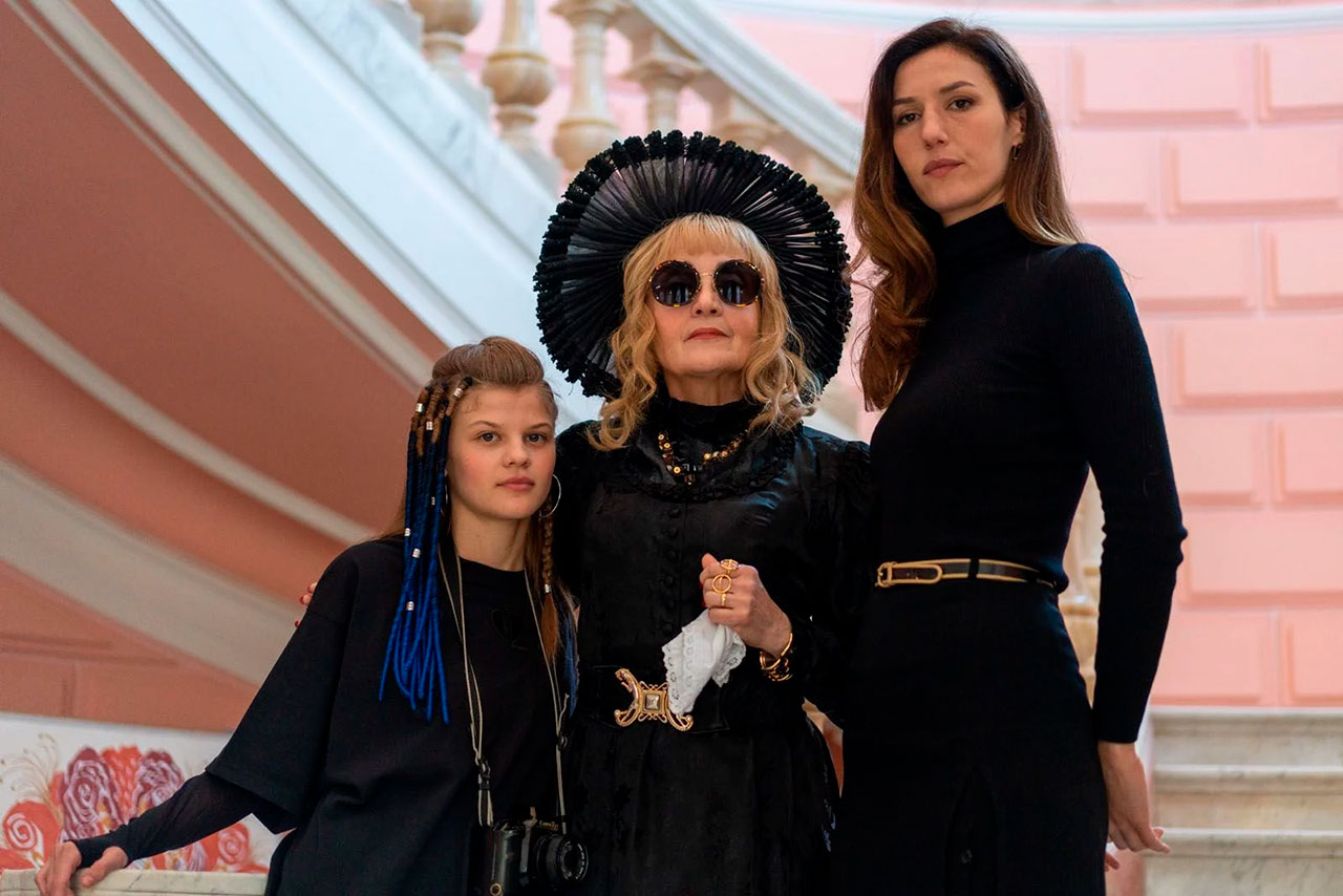 Dominique Blanc, Doria Tillier, Céleste Brunnquell dans L'origine du mal