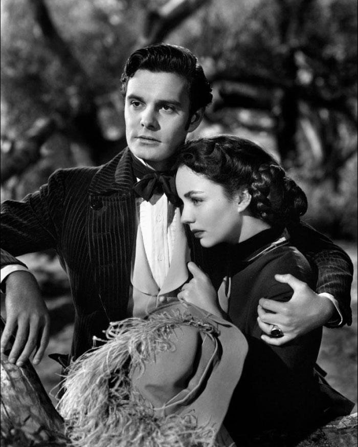 Jennifer Jones, Louis Jourdan