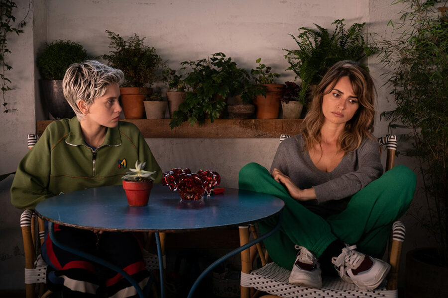 Afficher l'image Penélope Cruz, Milena Smit