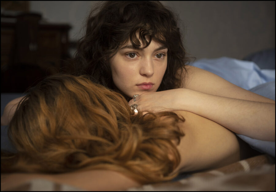 Afficher l'image Anamaria Vartolomei