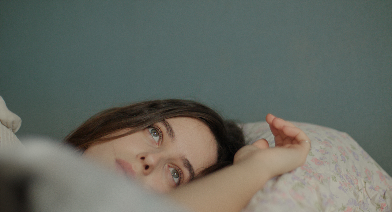 Tess Barthélemy dans Mémoire de fille