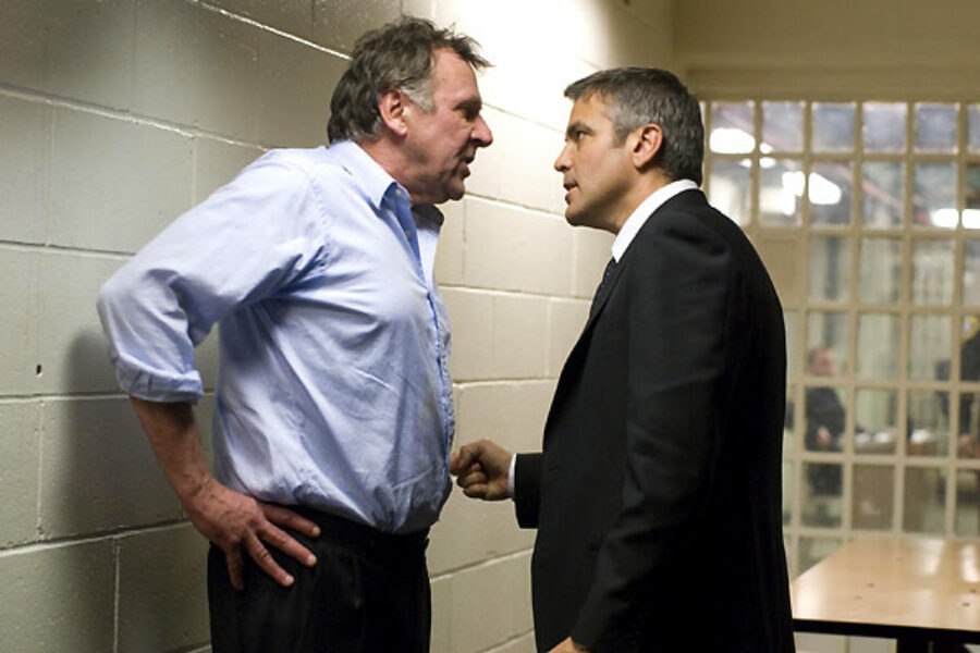 Afficher l'image George Clooney, Tom Wilkinson