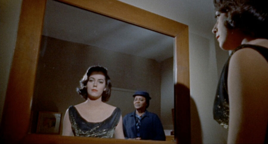 Afficher l'image Susan Kohner, Juanita Moore