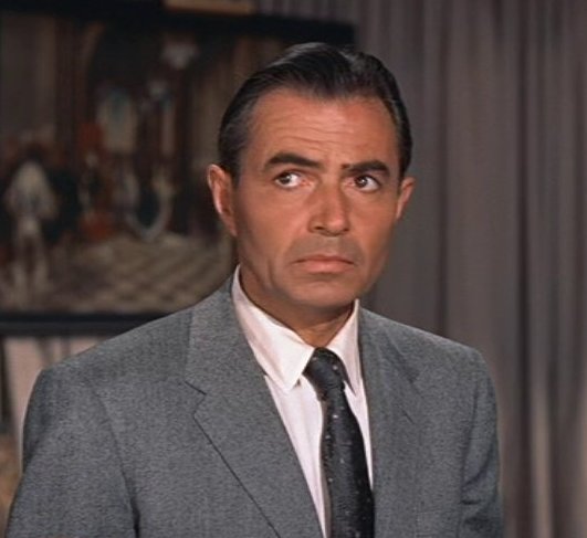 James Mason dans La Mort aux trousses