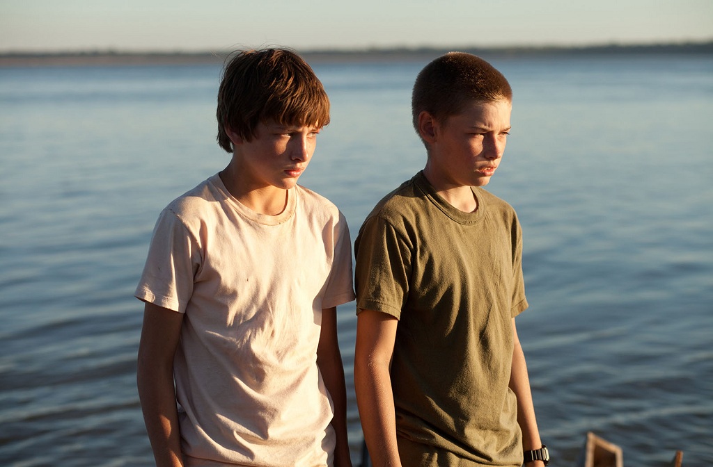 Tye Sheridan, Jacob Lofland dans Mud