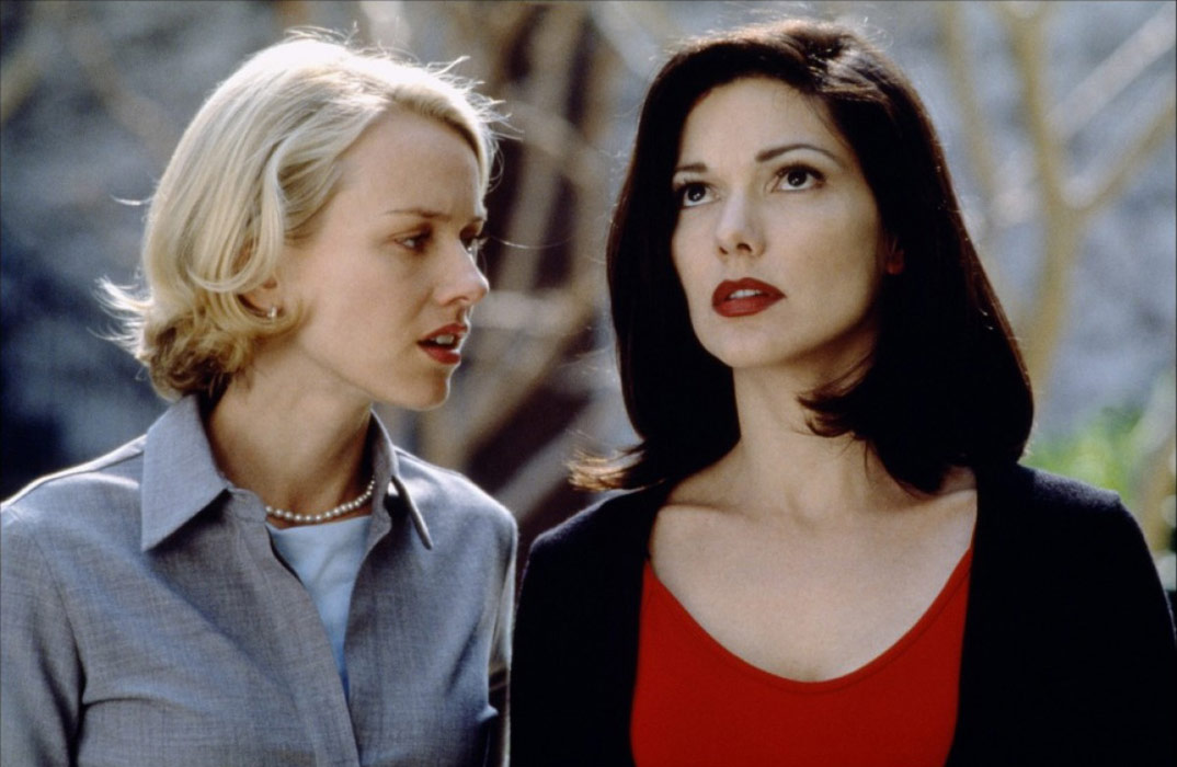 Naomi Watts, Laura Harring dans Mulholland Drive