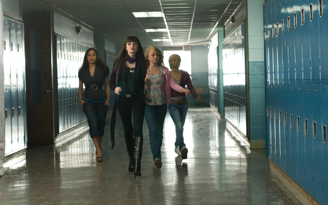 Elena Hurst, Shareeka Epps, Emily Meade, Paulina Olszynski dans My Soul to Take