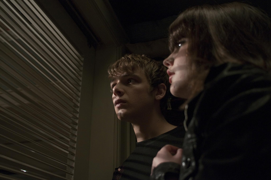 Max Thieriot, Emily Meade dans My Soul to Take