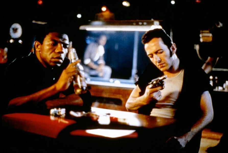 Vondie Curtis-Hall, Joe Strummer dans Mystery Train