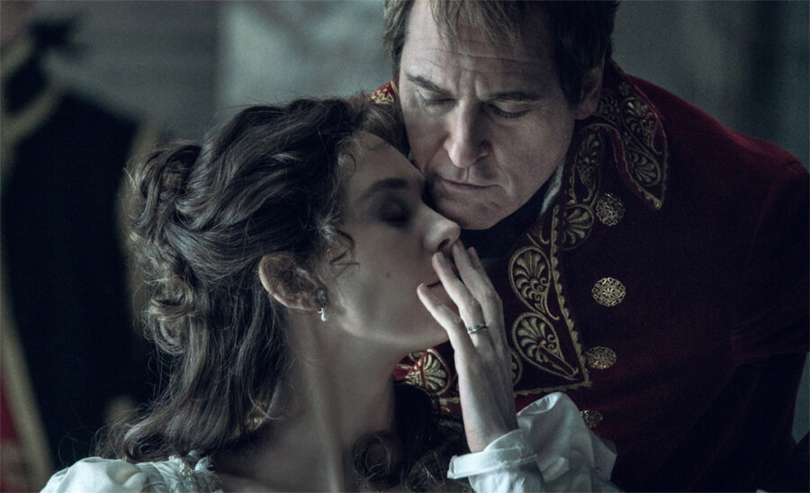 Afficher l'image Vanessa Kirby, Joaquin Phoenix