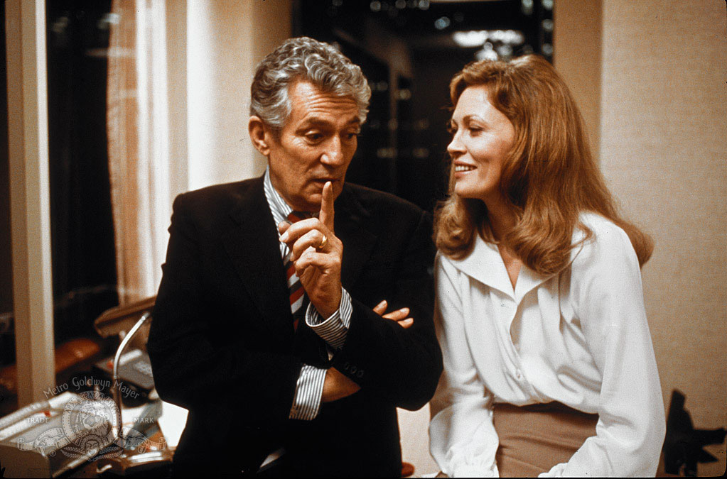 Faye Dunaway, Peter Finch dans Network