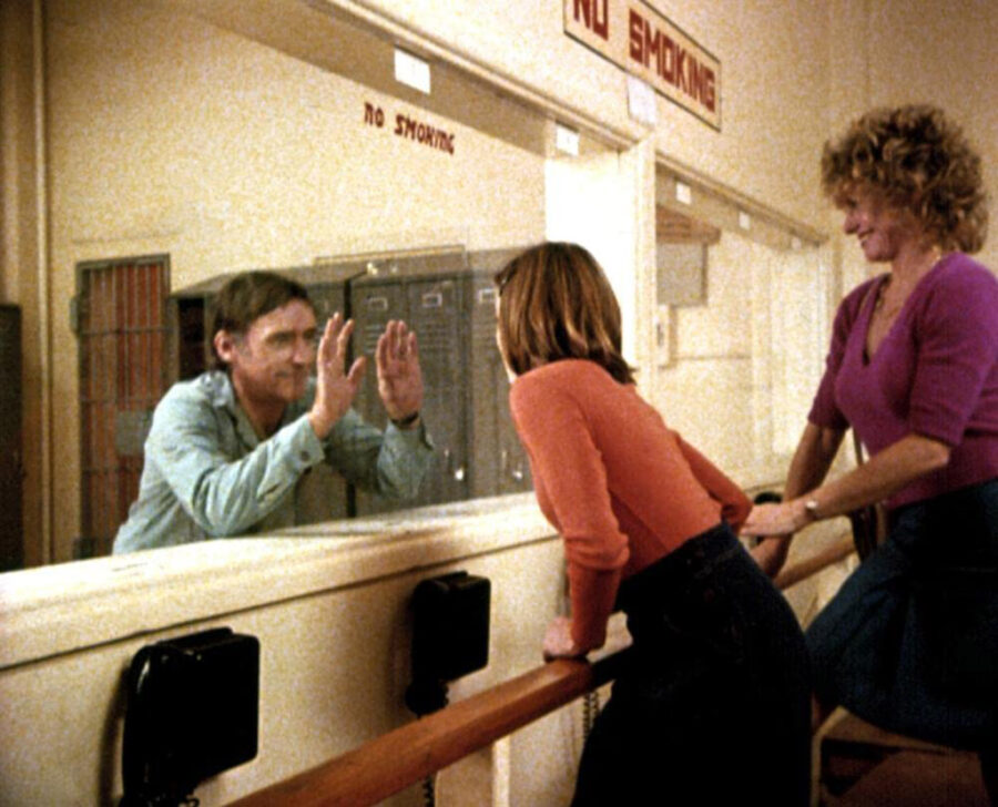 Afficher l'image Dennis Hopper, Sharon Farrell, Linda Manz