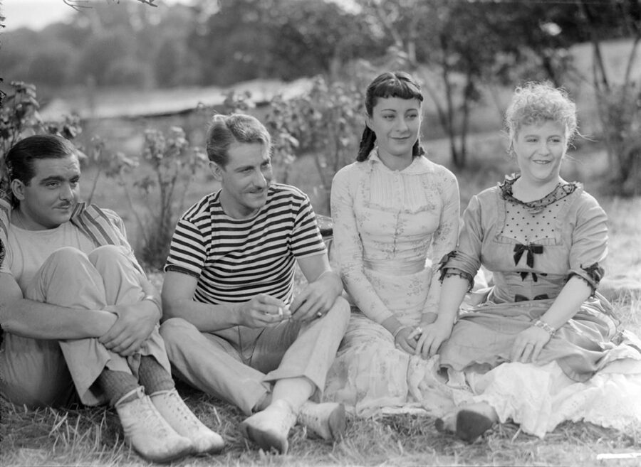 Afficher l'image Georges Darnoux, Jacques Brunius, Sylvia Bataille, Jane Marken