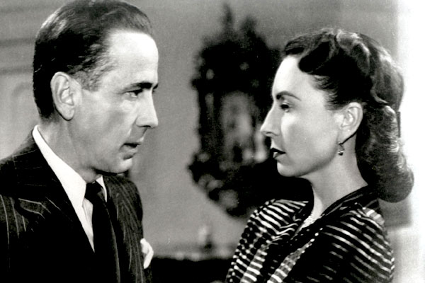 Humphrey Bogart, Agnes Moorehead dans Les Passagers de la nuit