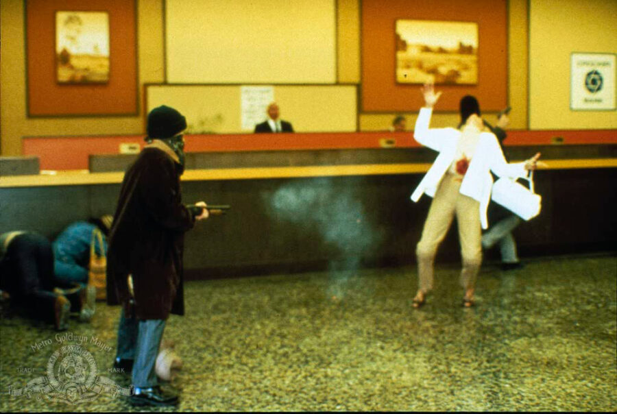 Afficher l'image patty-hearst-02