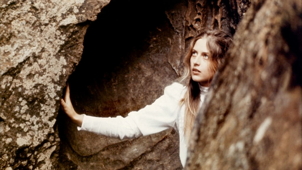 Anne-Louise Lambert dans Pique-nique à Hanging Rock