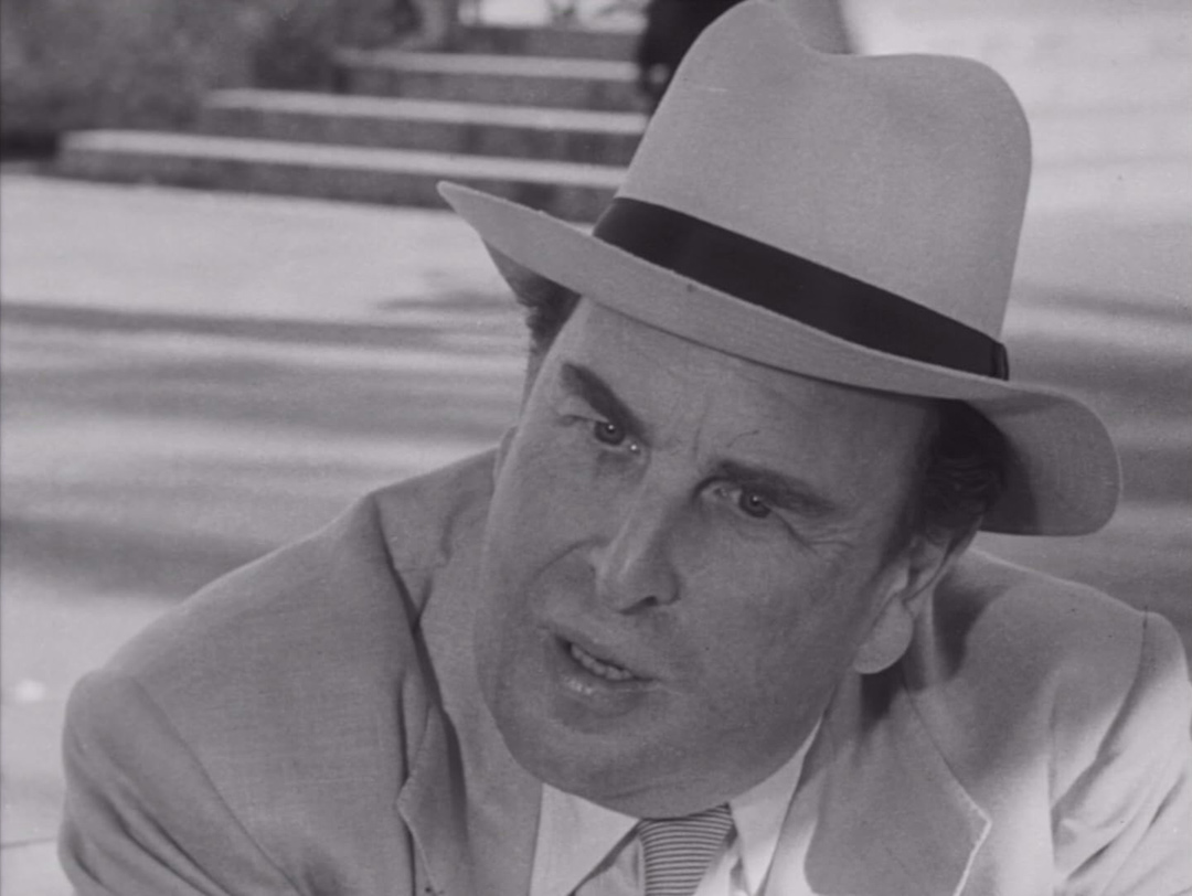 Robert Morley dans Plus fort que le diable