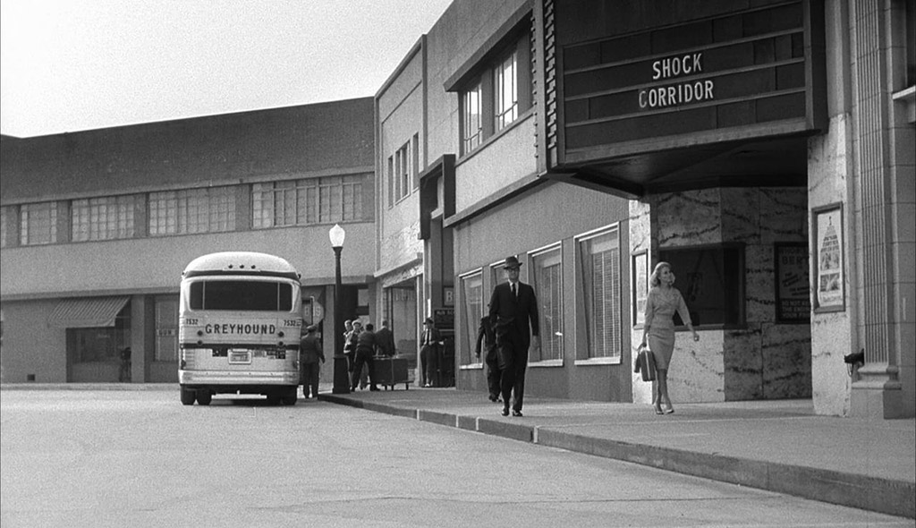 Constance Towers, Michael Dante dans Police spéciale