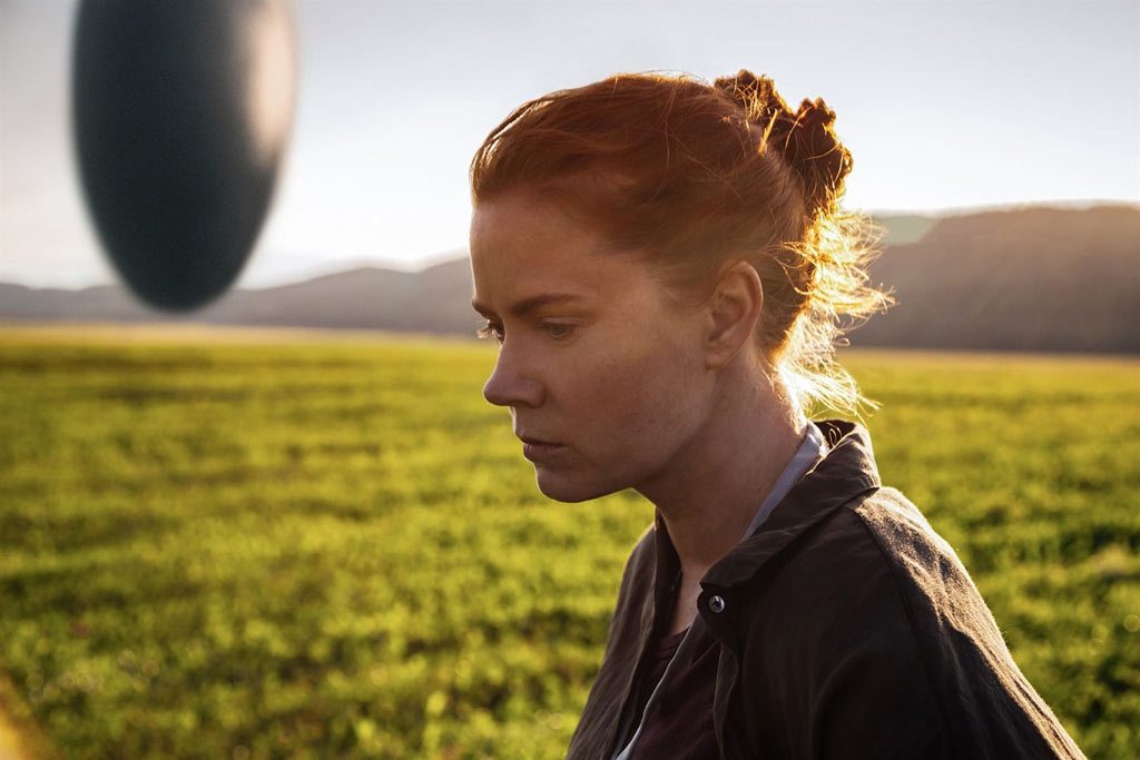 Amy Adams dans Premier contact