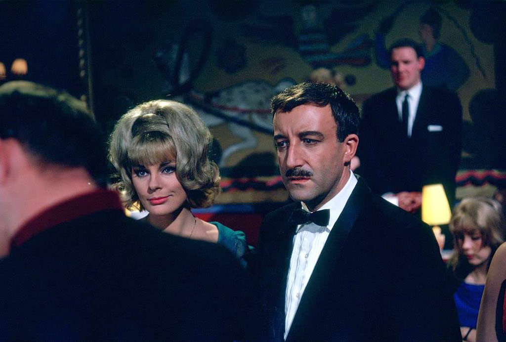 Peter Sellers, Elke Sommer dans Quand l'inspecteur s'emmêle