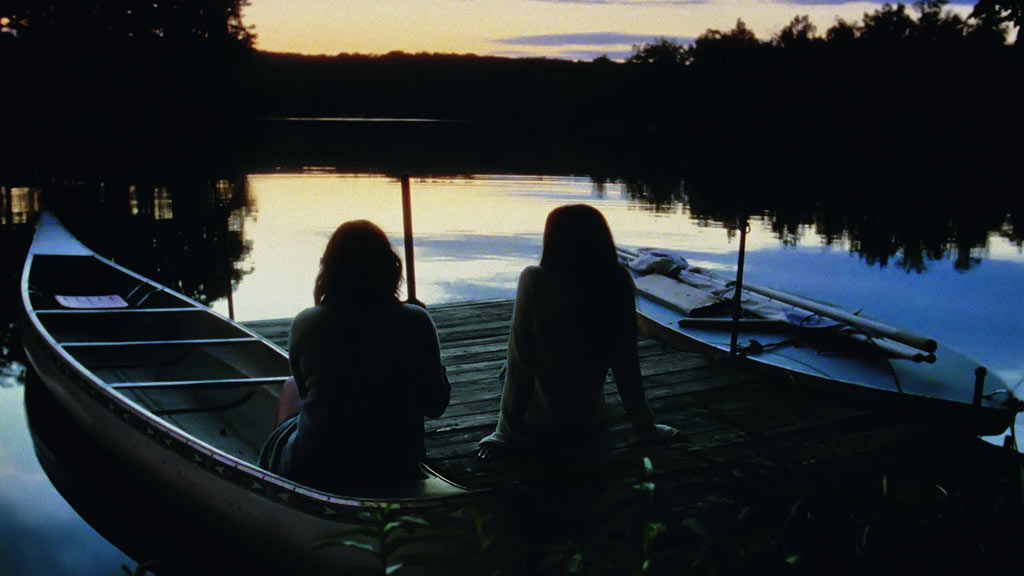 Elisabeth Moss, Katherine Waterston dans Queen of Earth