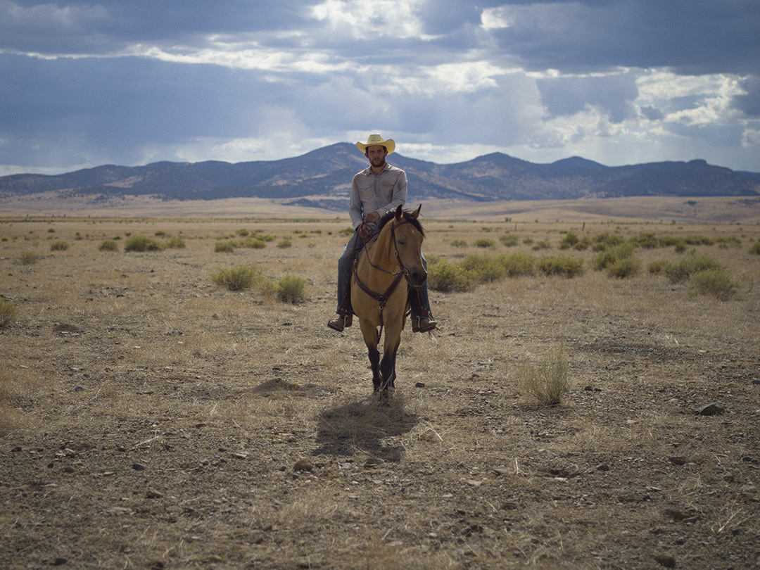 Josh O'Connor dans Rebuilding