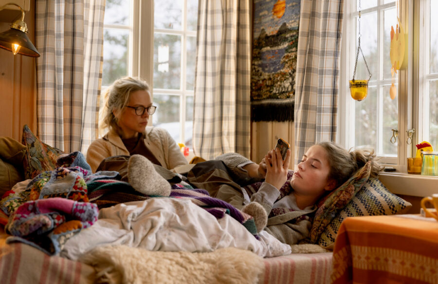 Afficher l'image Ane Dahl Torp, Ella Øverbye