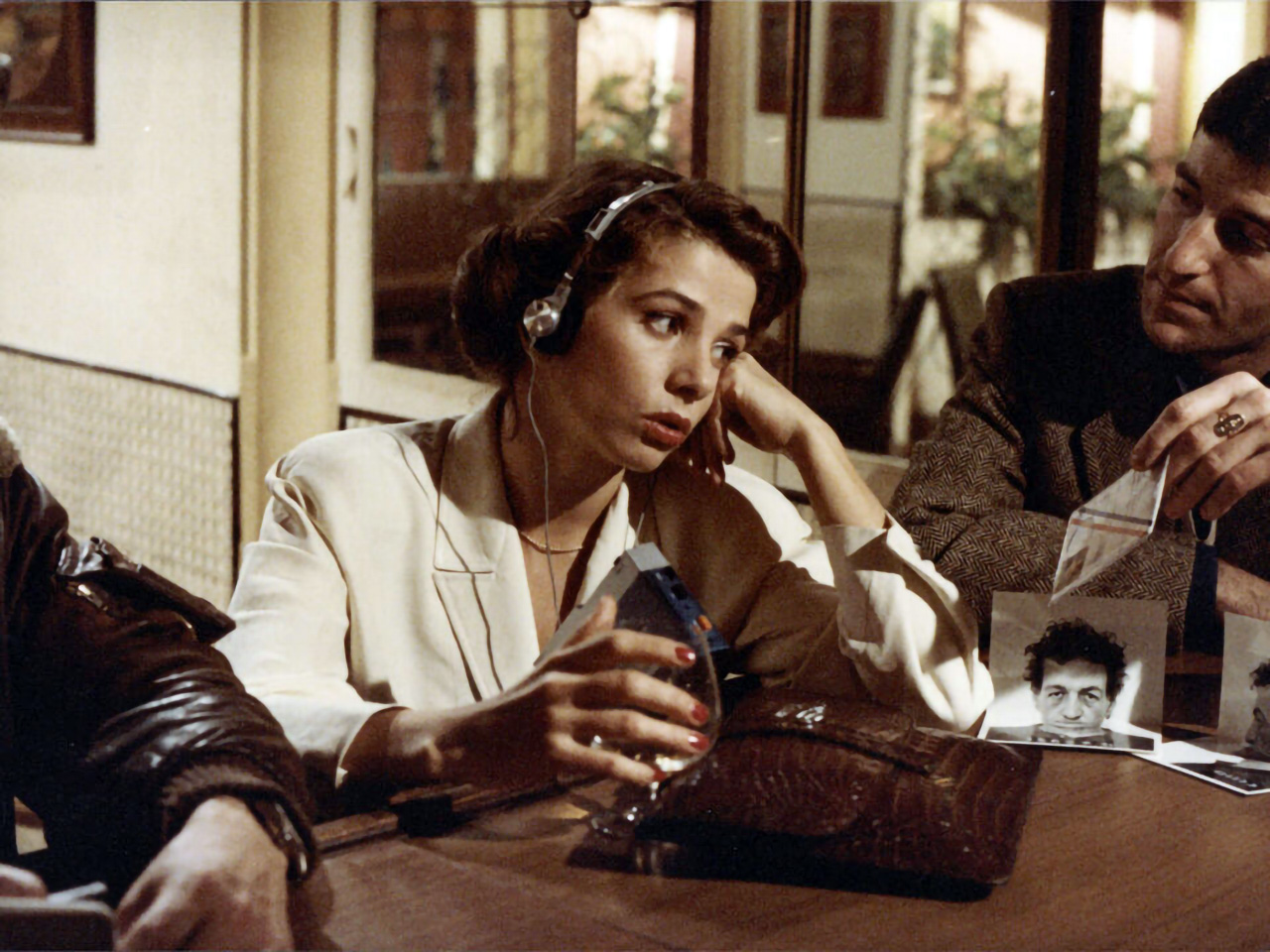 Victoria Abril dans Rouge-gorge