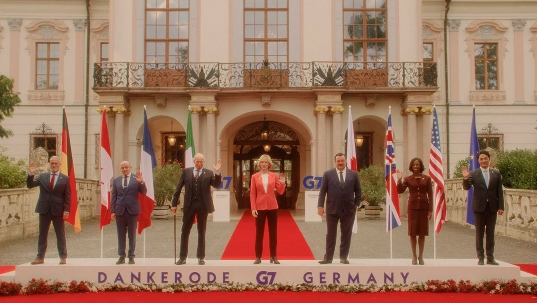 Cate Blanchett, Charles Dance, Roy Dupuis, Nikki Amuka-Bird, Rolando Ravello, Denis Ménochet, Takehiro Hira dans Rumours