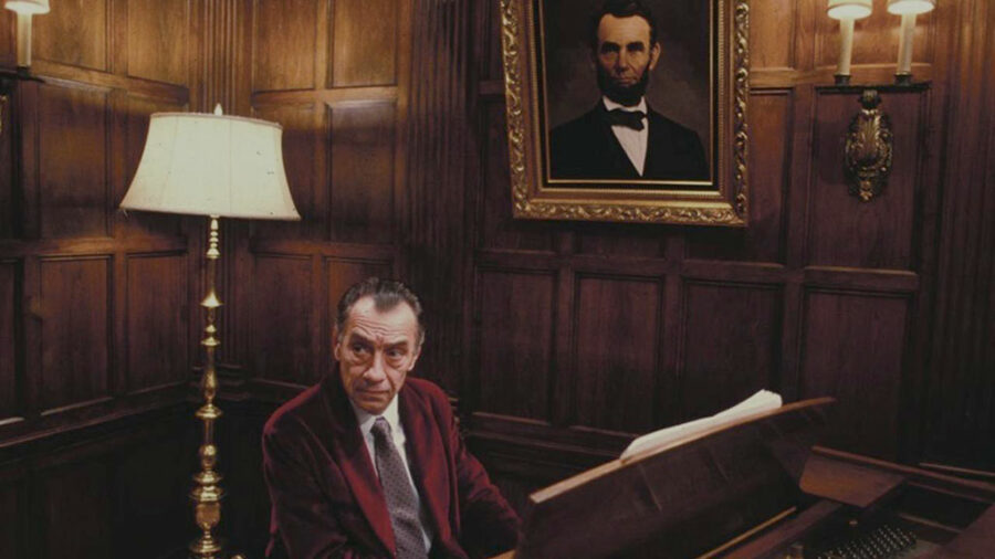 Afficher l'image Philip Baker Hall