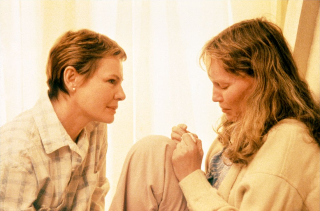 Mia Farrow, Dianne Wiest dans September