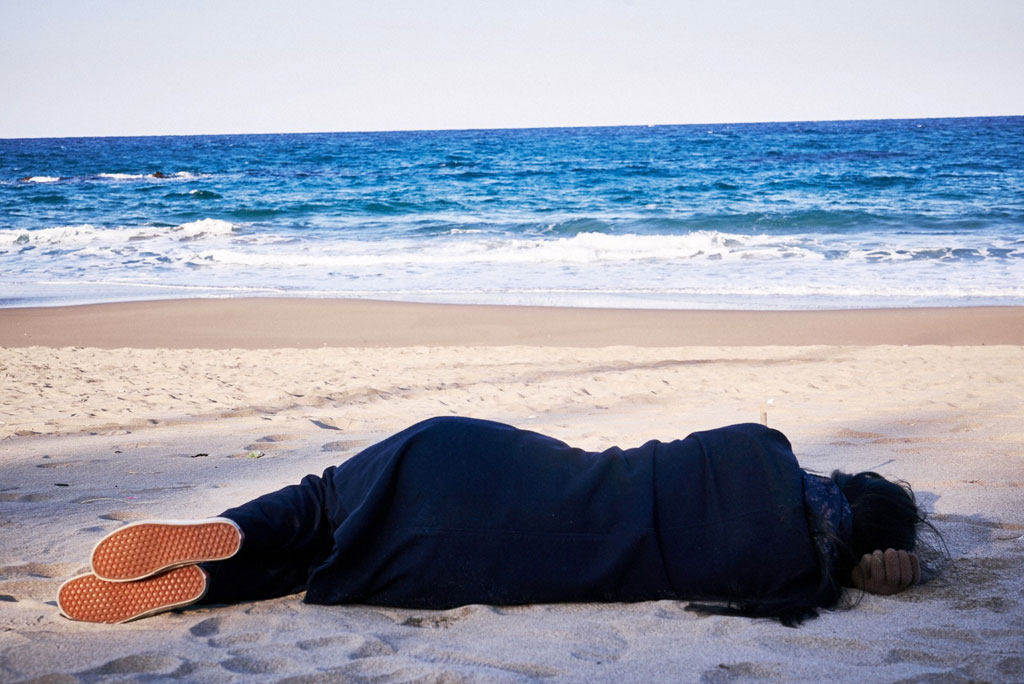 Min-Hee Kim dans Seule sur la plage la nuit