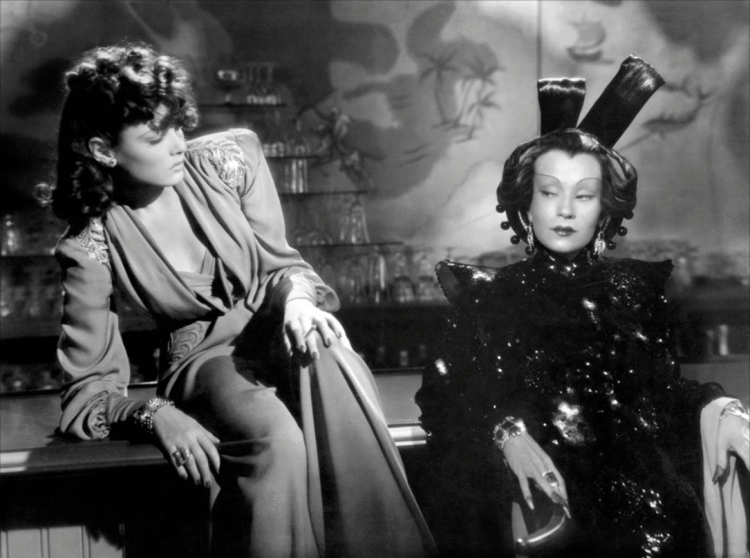 Gene Tierney, Ona Munson  dans Shanghai Gesture