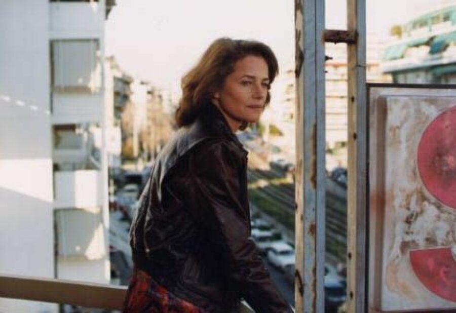 Afficher l'image Charlotte Rampling dans Signs & wonders