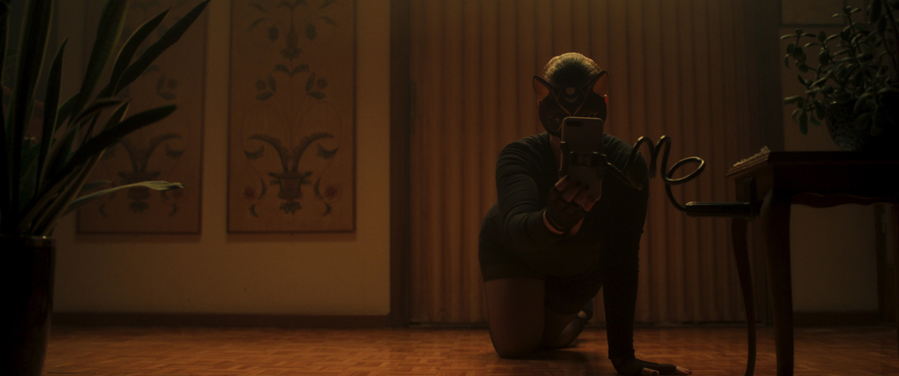 Niovi Charalambous dans Smaragda