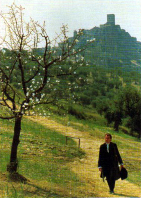 Julian Sands dans Le soleil même la nuit