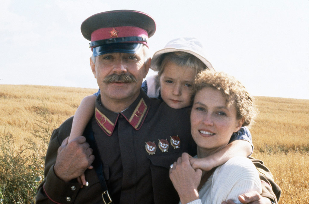 Nikita Mikhalkov, Ingeborga Dapkunaite dans Soleil trompeur