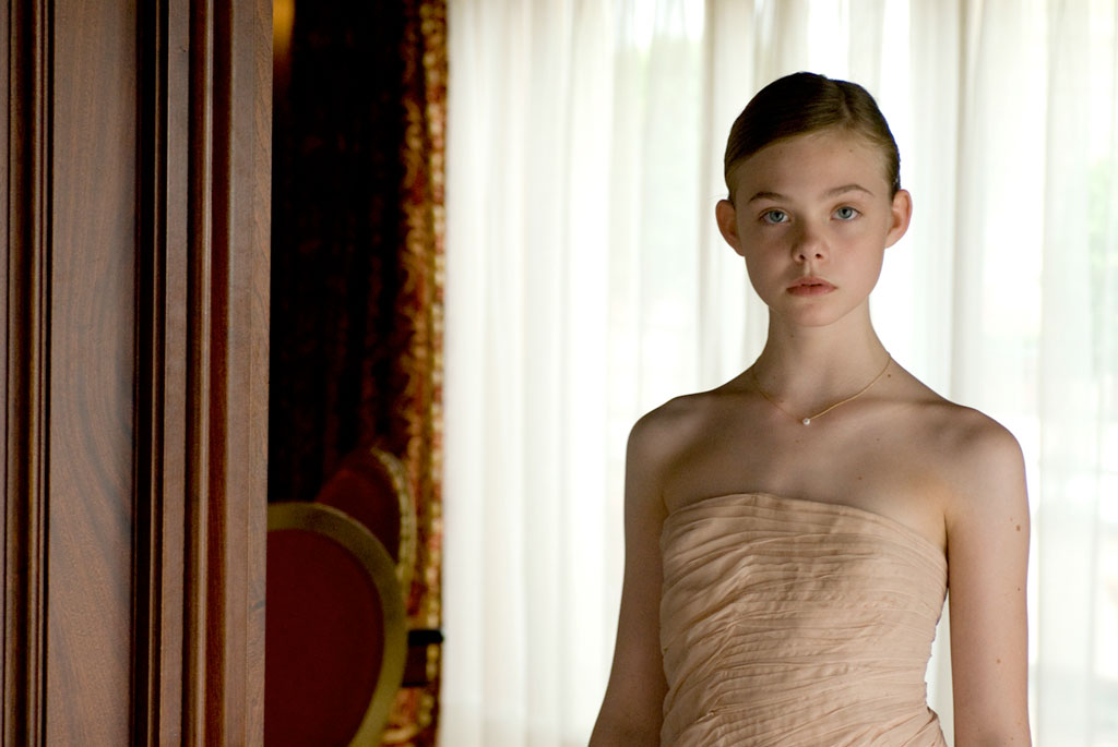 Elle Fanning dans Somewhere