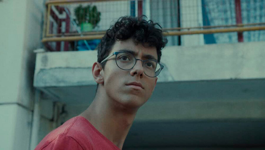 Afficher l'image Appolonas Saris