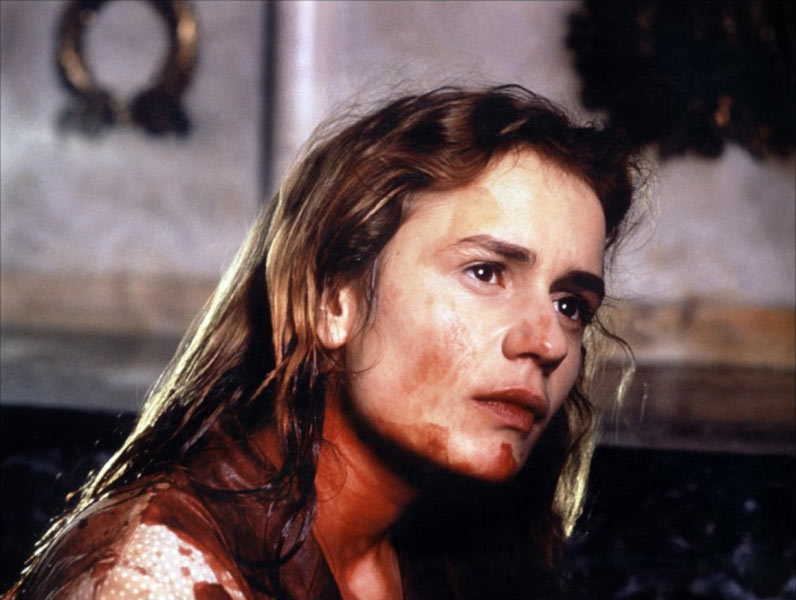 Sandrine Bonnaire dans Sous le soleil de Satan