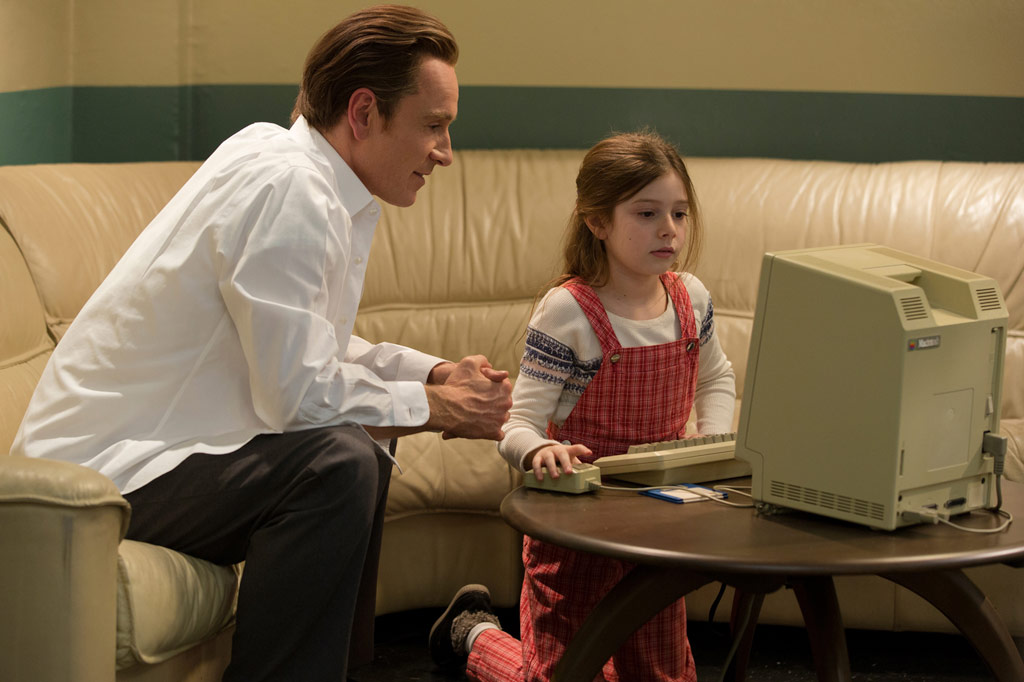 Michael Fassbender,  Makenzie Moss dans Steve Jobs