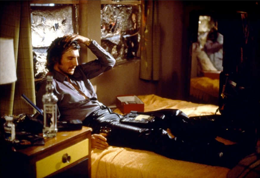 Ralph Fiennes dans Strange Days