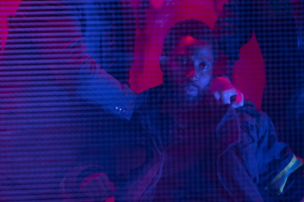 John David Washington dans Tenet