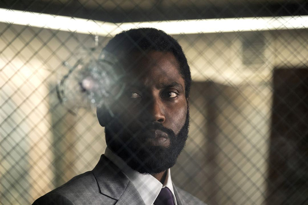 John David Washington dans Tenet