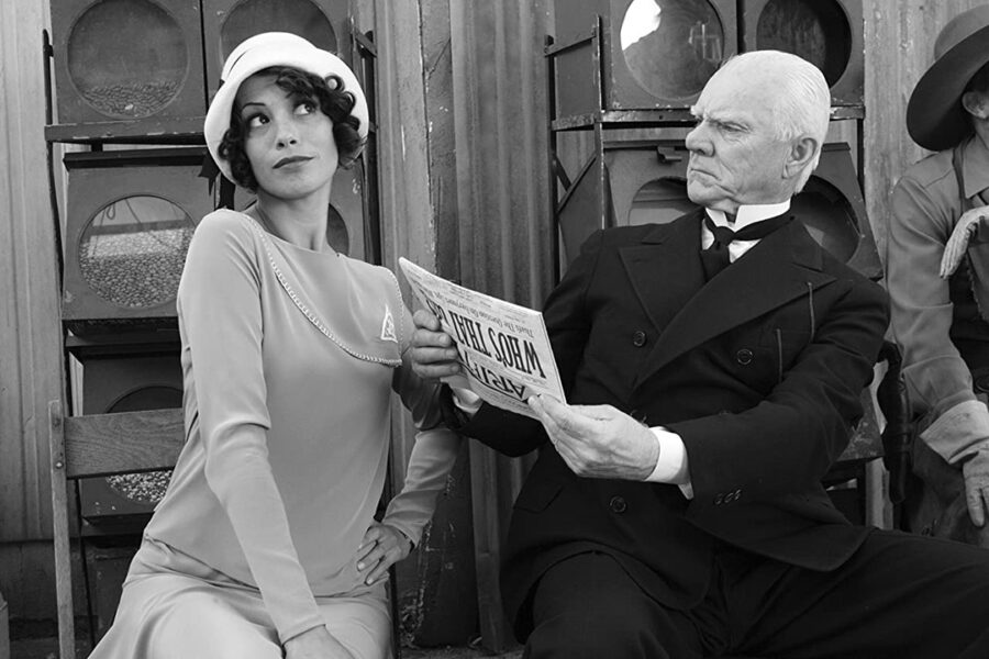 Afficher l'image Malcolm McDowell, Bérénice Bejo